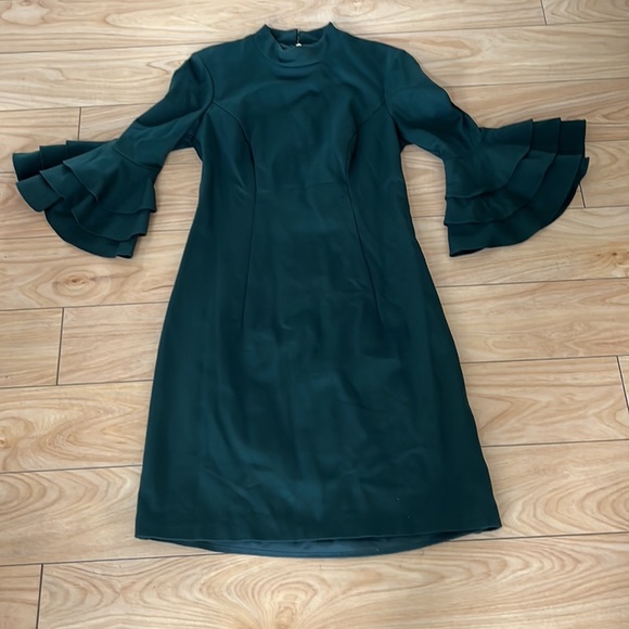 TRINA TURK! Gorgeous Emerald Green Dress! Size 0! - Picture 2 of 6